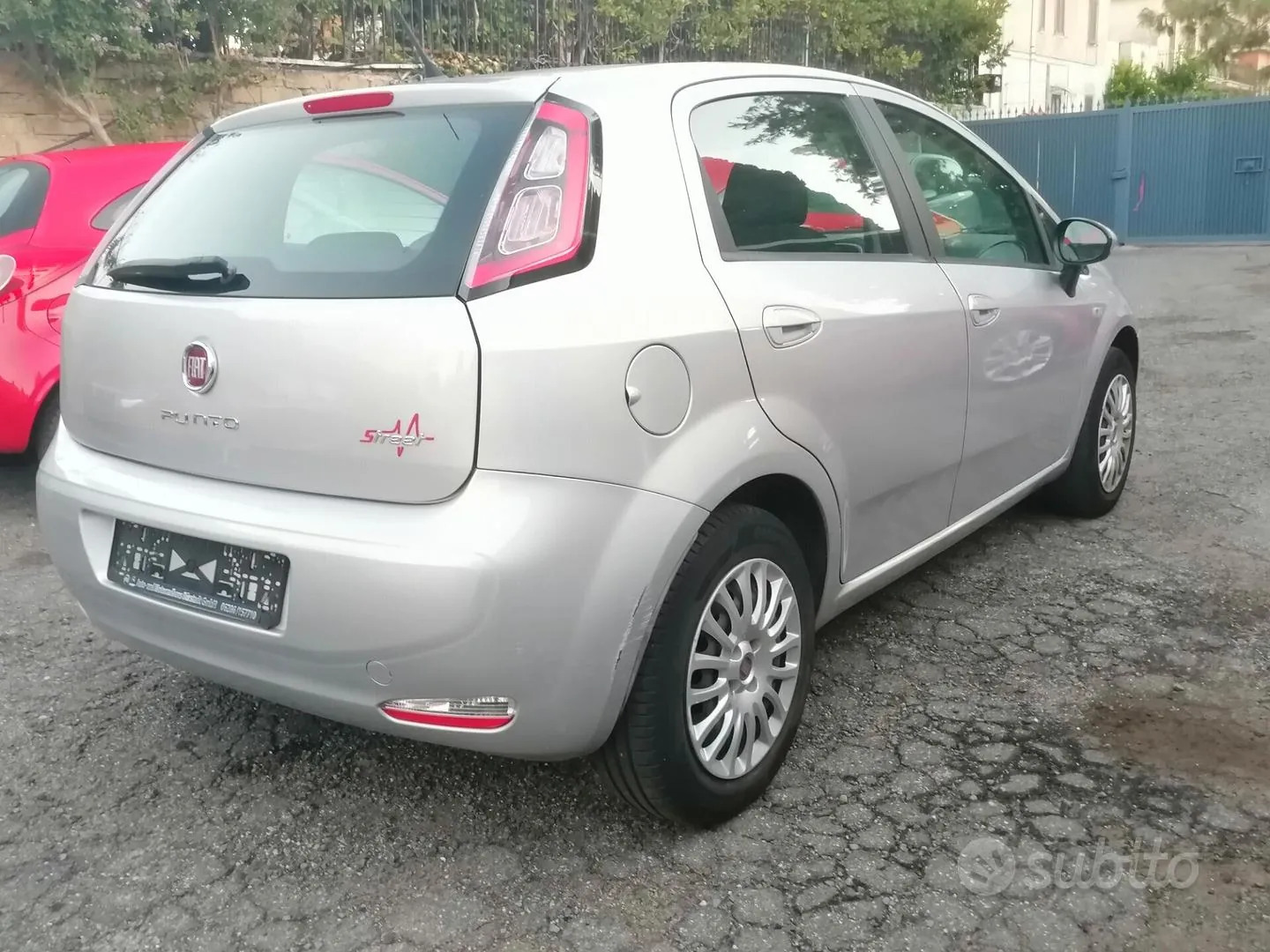 Fiat Grande Punto 2014 photo 3