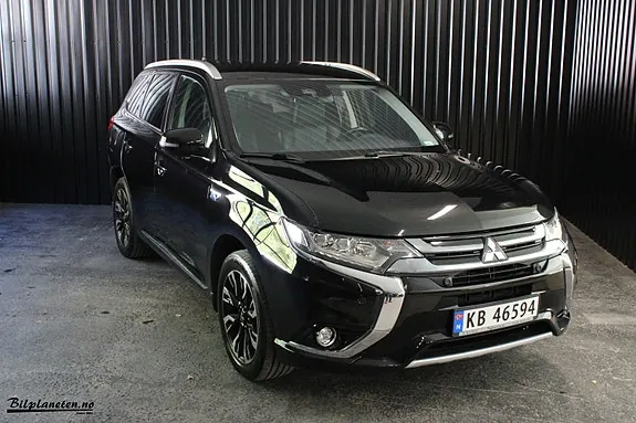 Mitsubishi Outlander 2017 photo 2