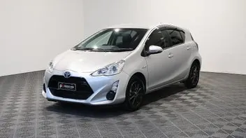 Toyota Aqua 2015 photo 4