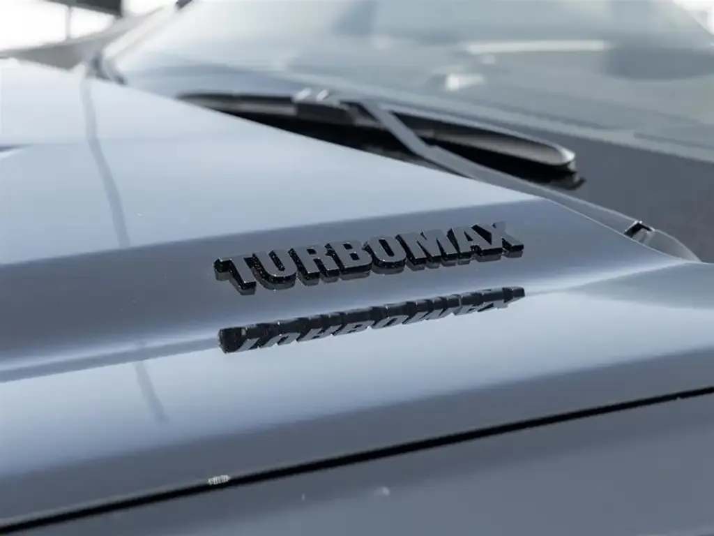 Chevrolet Silverado 1500 2026 photo 2