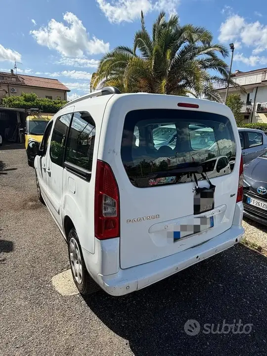 Peugeot Partner 2010 photo 4