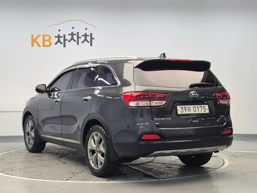 Kia Sorento 2016 photo 2