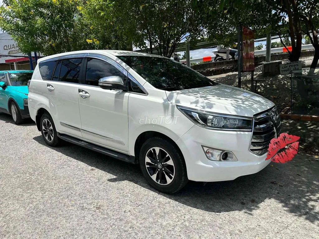 Toyota Innova 2017 photo 2