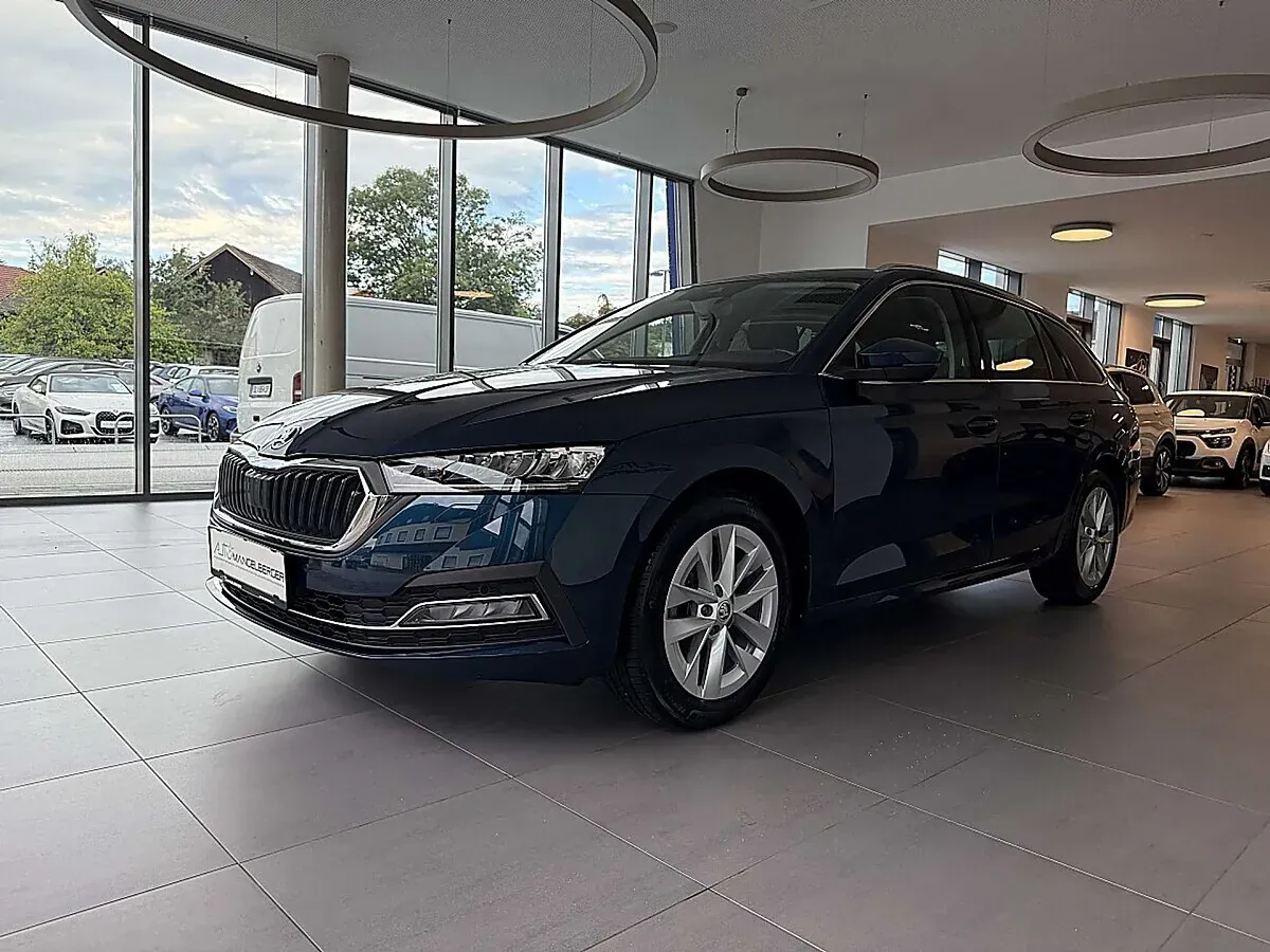 Skoda Octavia 2023 photo 3