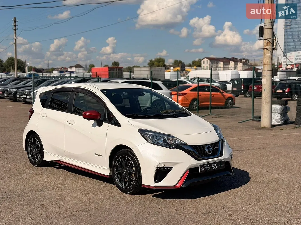 Nissan Note 2018 photo 3