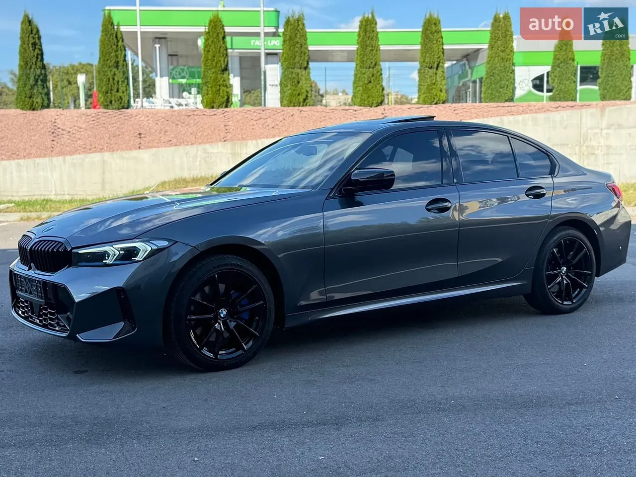 BMW 3 Series 2020 photo 2
