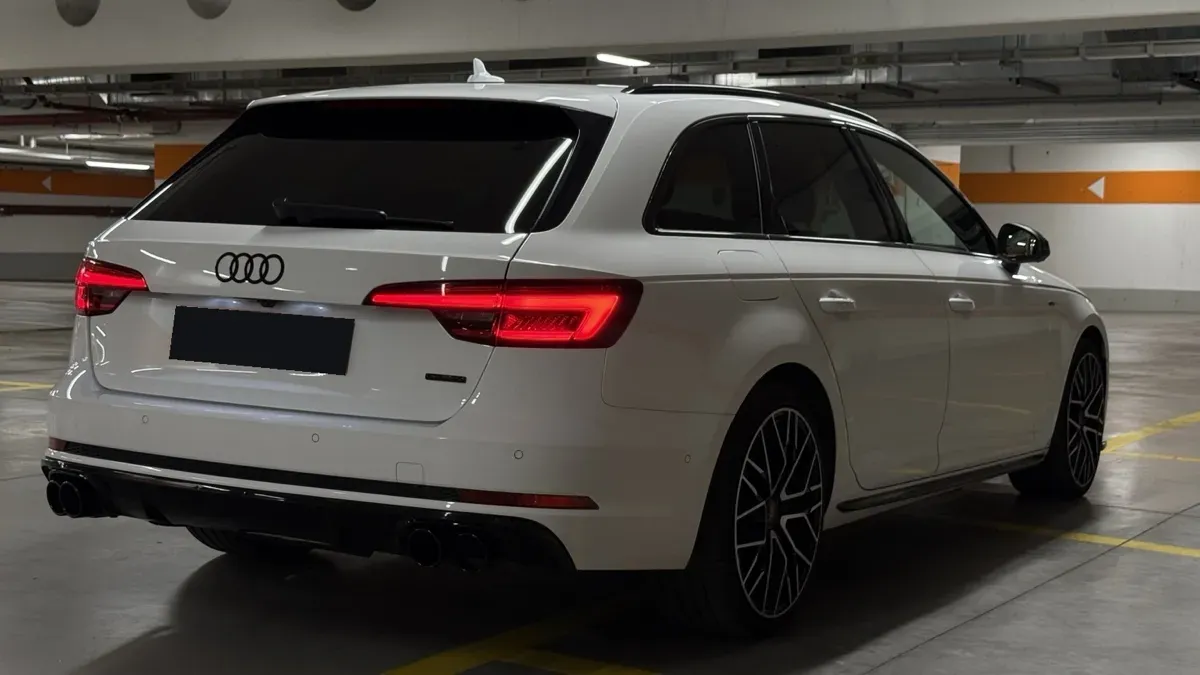 Audi A4 2017 photo 3