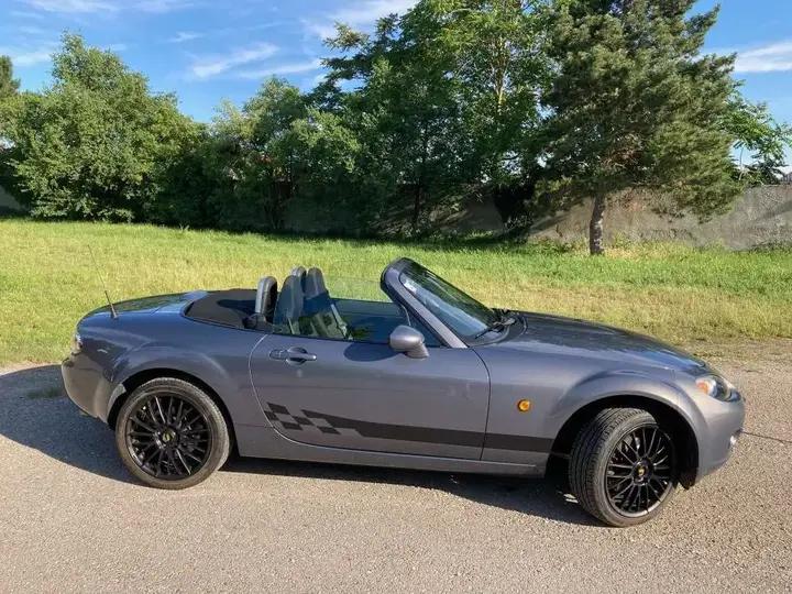 Mazda Mx-5 2008 photo 2