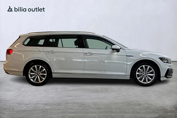 Volkswagen Passat 2022 photo 5