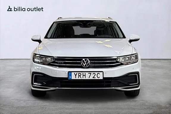 Volkswagen Passat 2022 photo 3