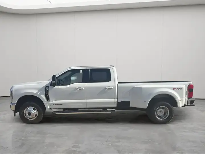 Ford F350 2026 photo 4