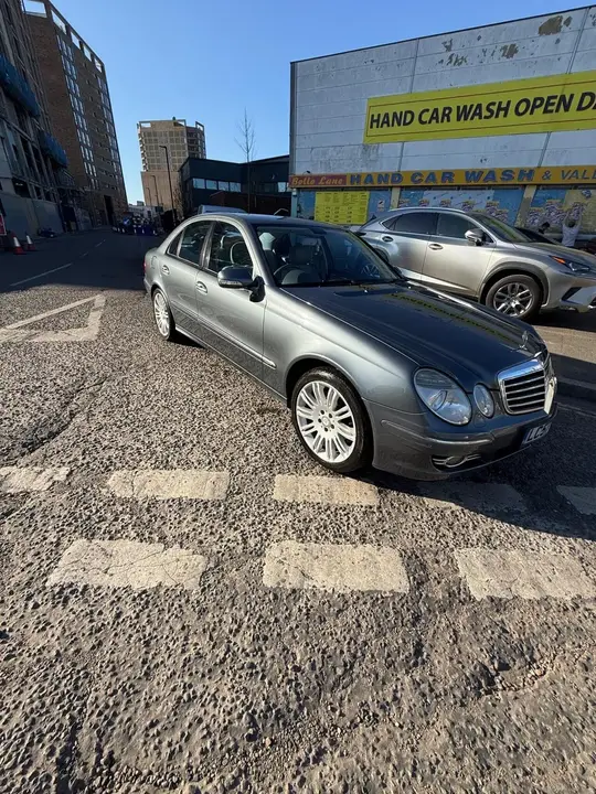 Mercedes-Benz E-Class 2007 photo 4