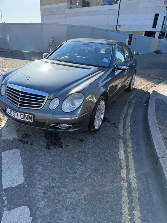 Mercedes-Benz E-Class 2007 photo 5