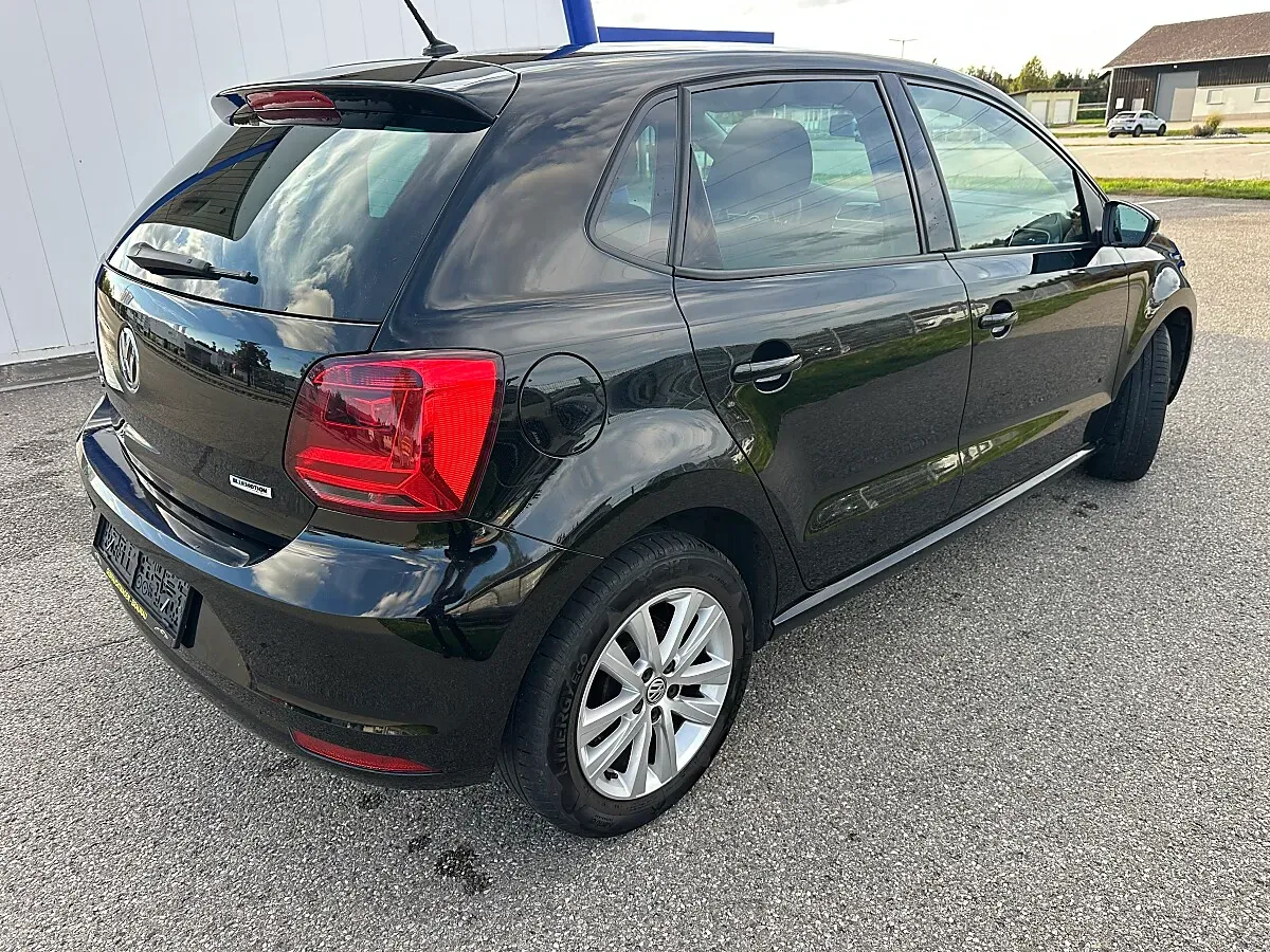 Volkswagen Polo 2015 photo 3
