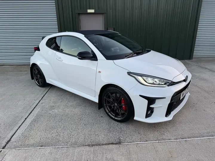 Toyota Yaris 2022 photo 3