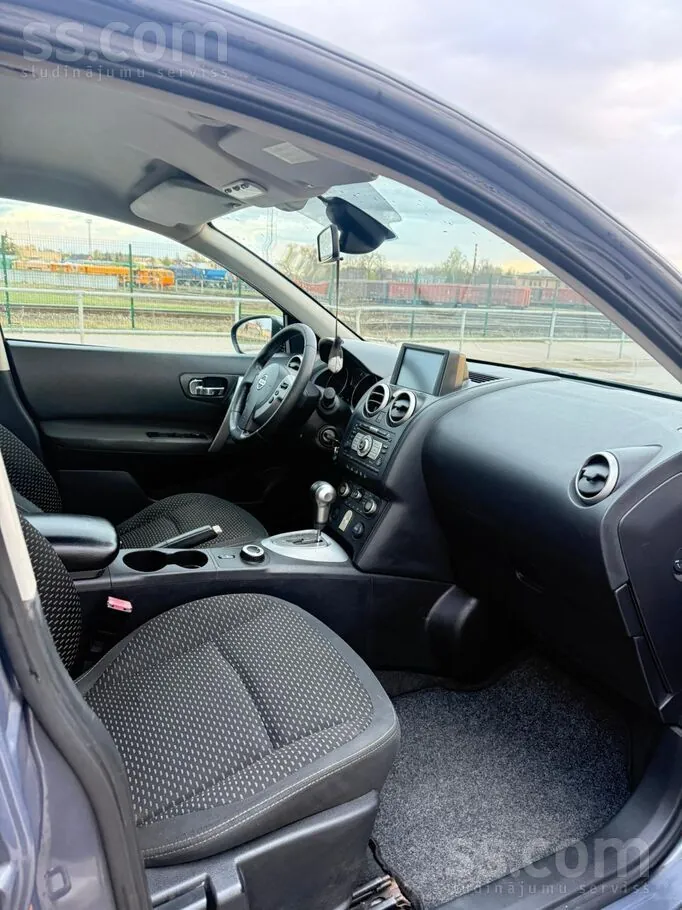 Nissan Qashqai 2008 photo 3