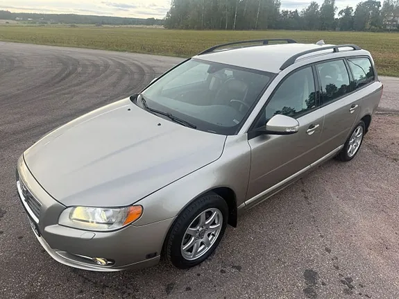 Volvo V70 2009 photo 3