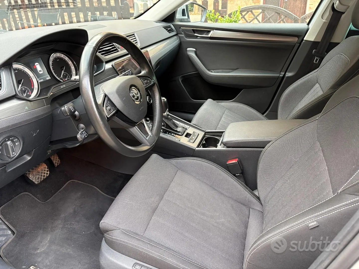 Skoda Superb 2020 photo 2
