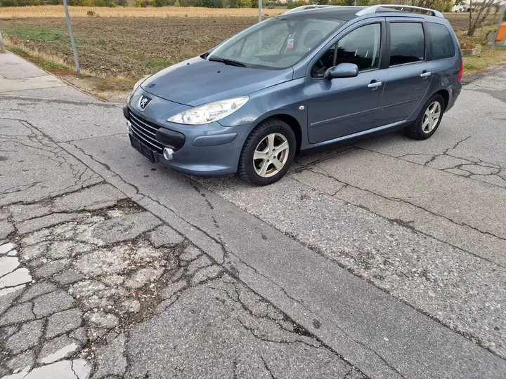 Peugeot 307
