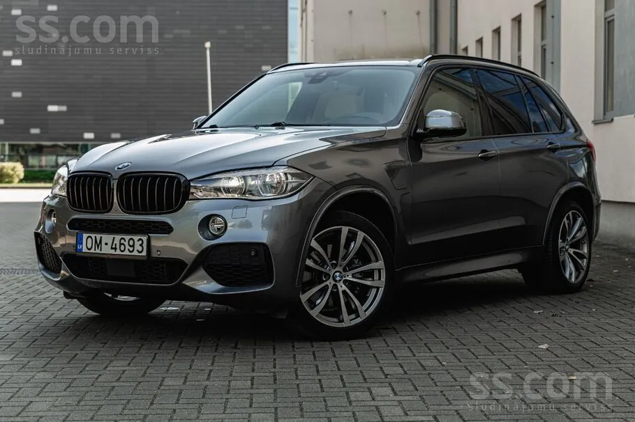 BMW X5 2017 photo 2