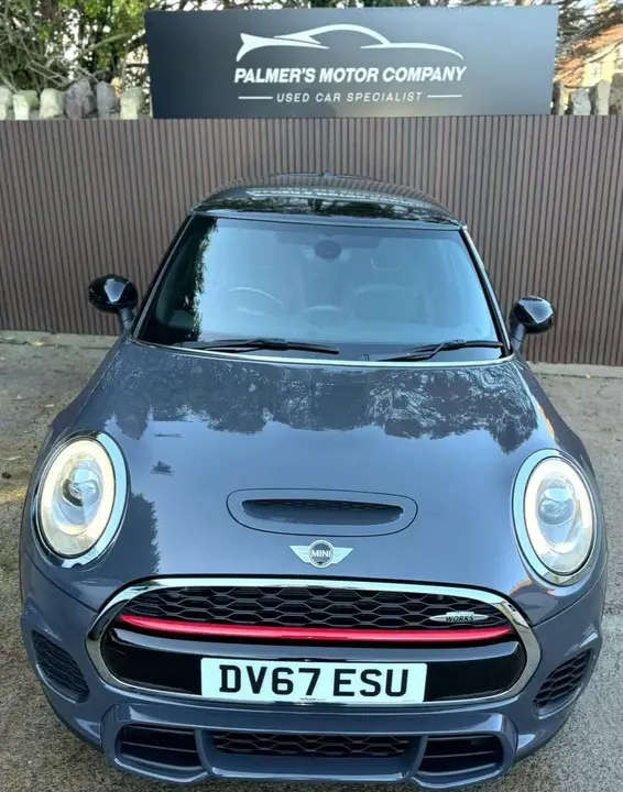 Mini Hatch 2017 photo 2
