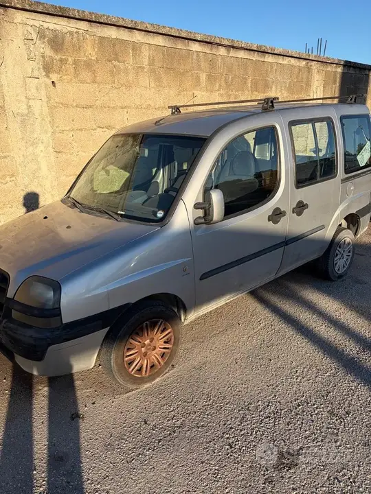 Fiat Doblo 2004 photo 2