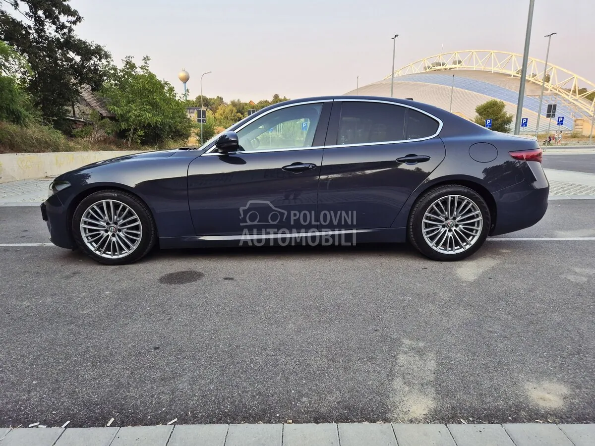 Alfa Romeo Giulia 2017 photo 3
