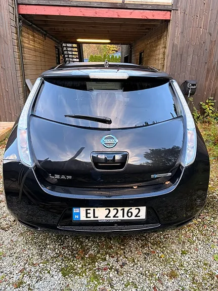 Nissan Leaf 2013 photo 2