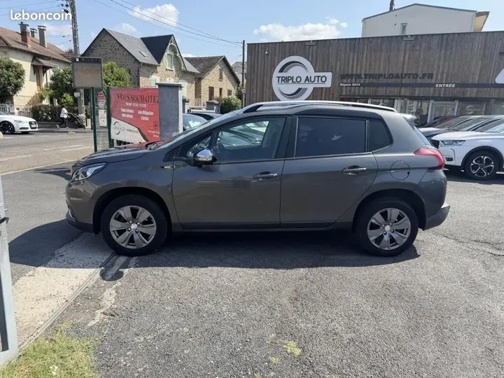 Peugeot 2008 2018 photo 2