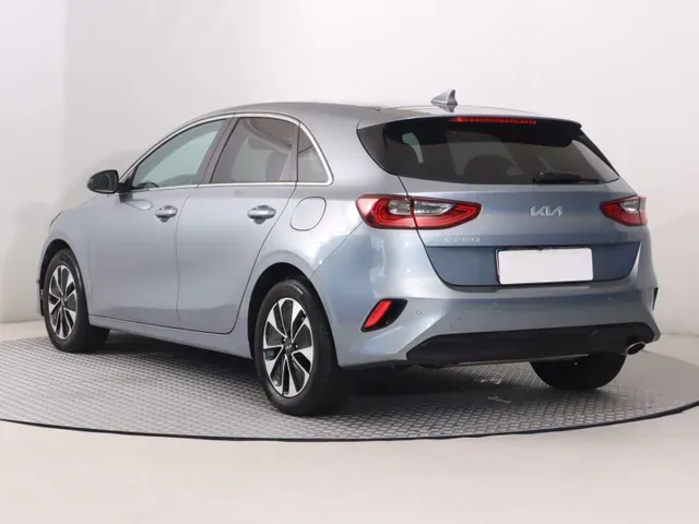 Kia Ceed 2025 photo 3