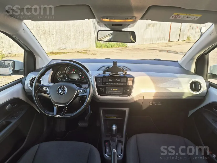 Volkswagen E-Up! 2020 photo 4