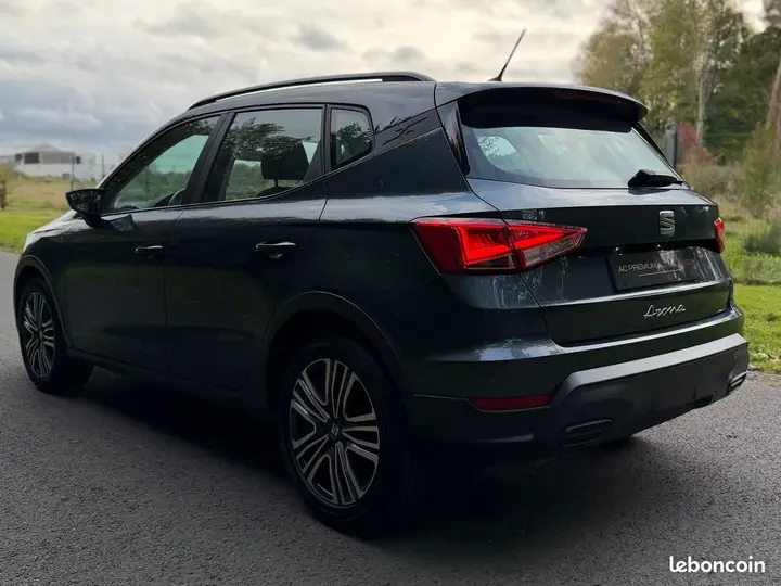 Seat Arona 2023 photo 4