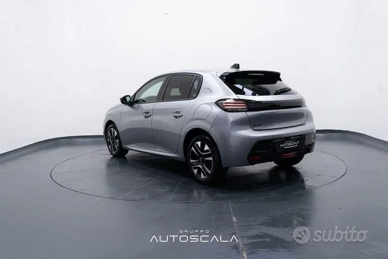 Peugeot 208 2025 photo 4