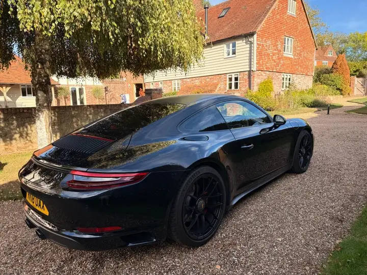 Porsche 911 2018 photo 4