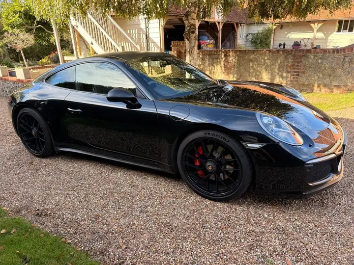 Porsche 911 2018 photo 3