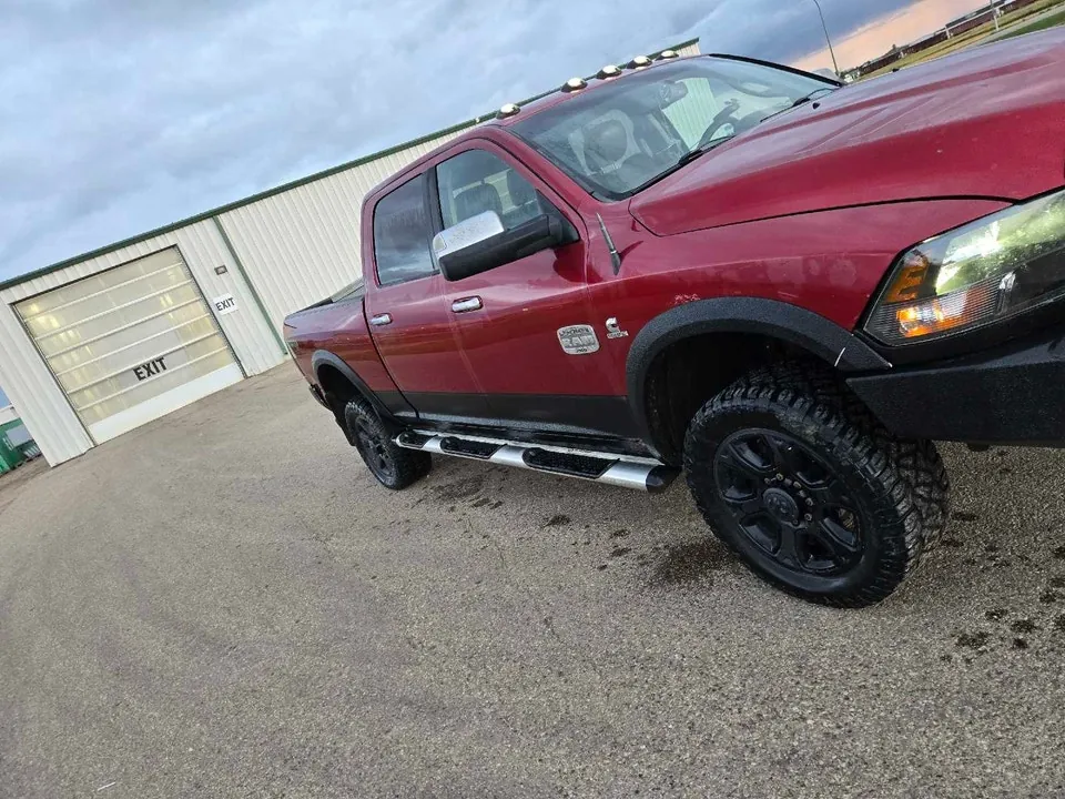 Dodge 3500 2012 photo 2