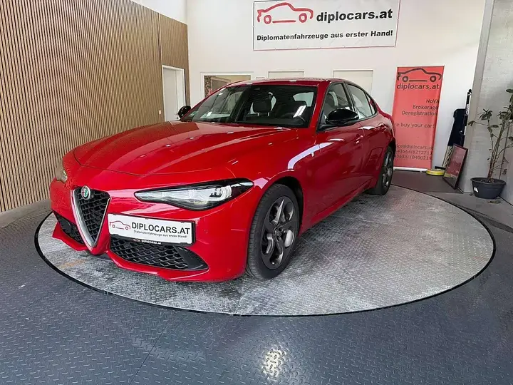Alfa Romeo Giulia 2023 photo 3