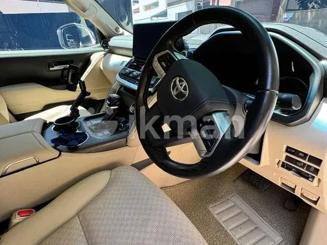 Toyota Land Cruiser 2024 photo 5