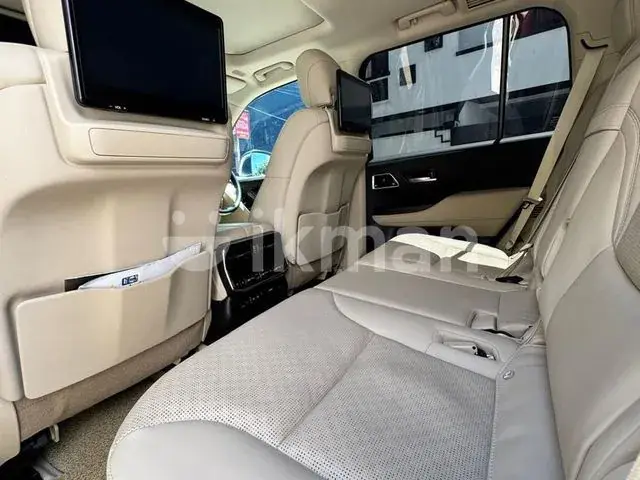 Toyota Land Cruiser 2024 photo 4
