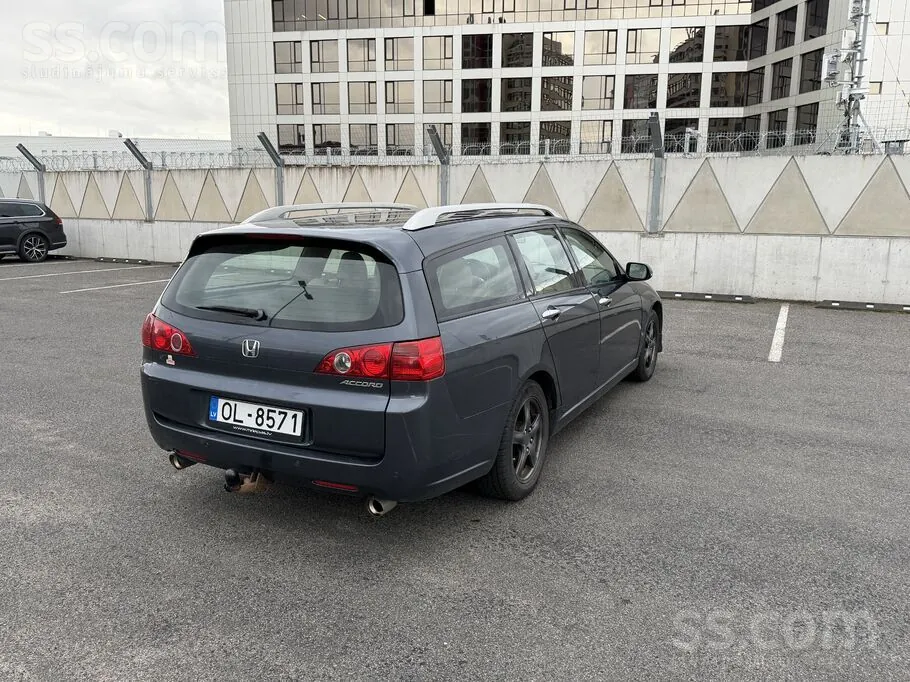 Honda Accord 2003 photo 5