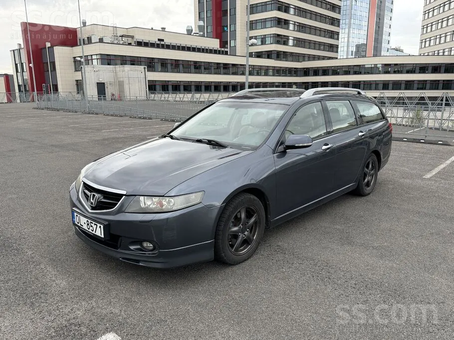 Honda Accord 2003 photo 3