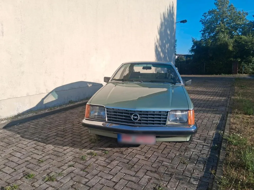 Opel Monza