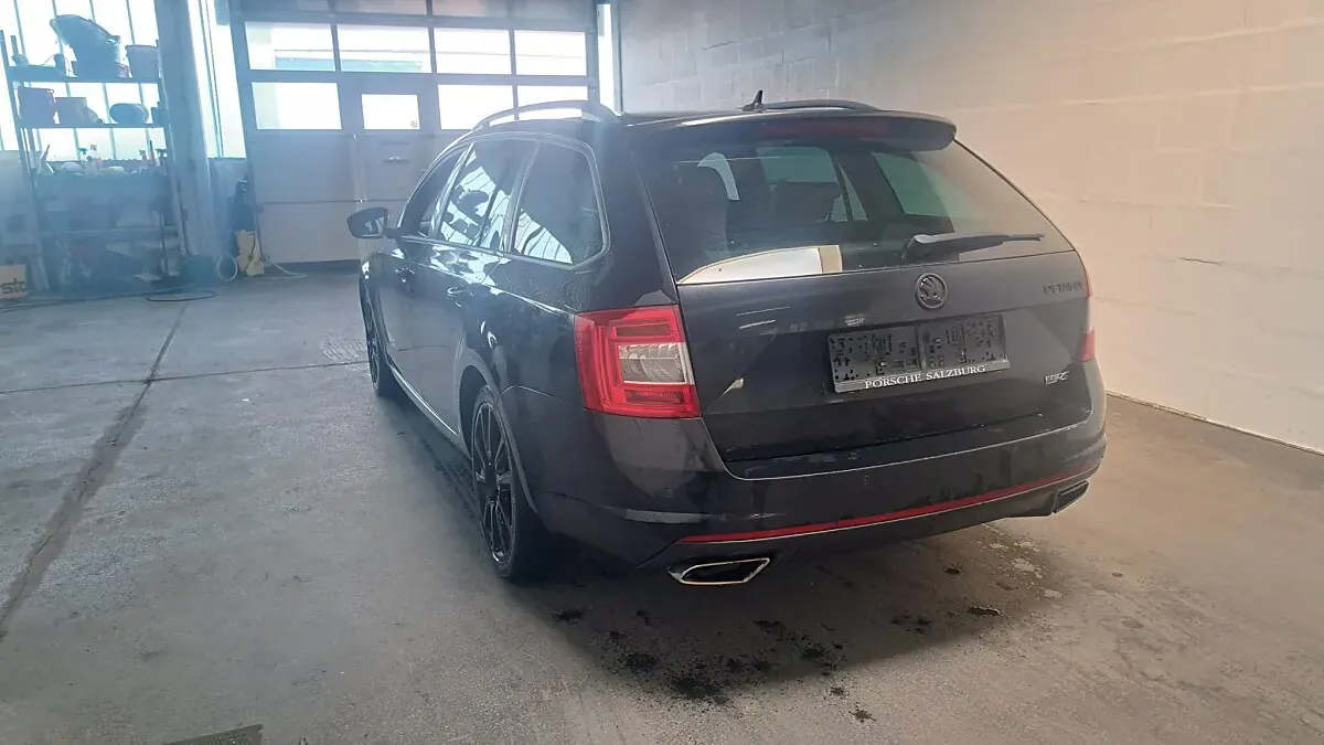 Skoda Octavia 2014 photo 2