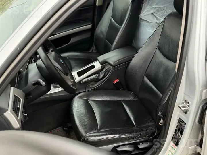 BMW 318 2006 photo 5