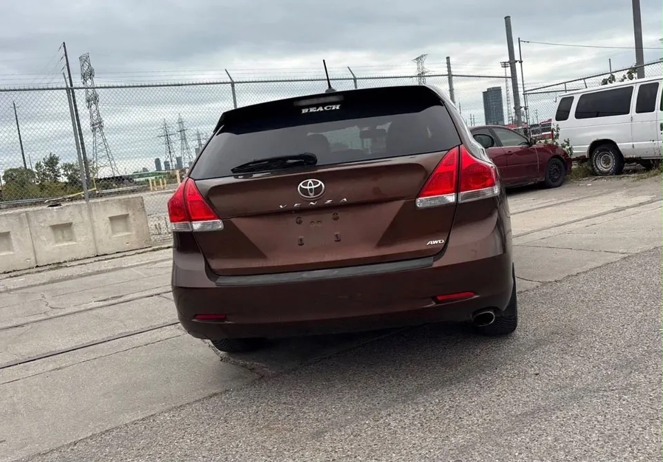 Toyota Venza 2011 photo 3