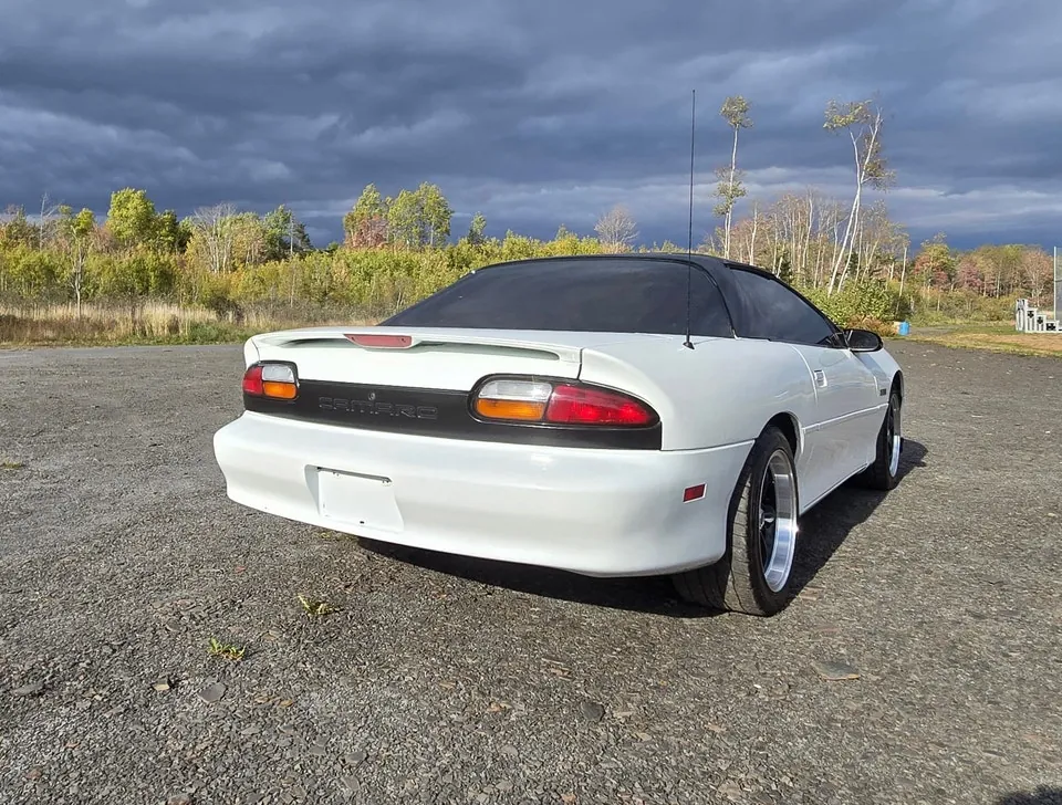 Chevrolet Camaro 1998 photo 4