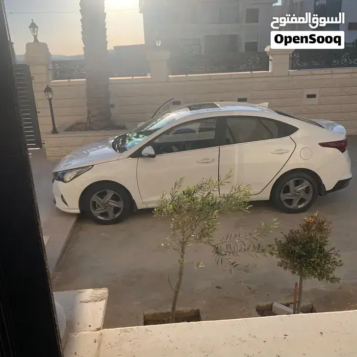 Hyundai Accent 2023 photo 4