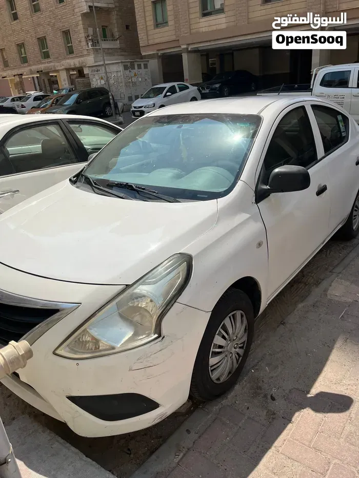 Nissan Sunny 2019 photo 3