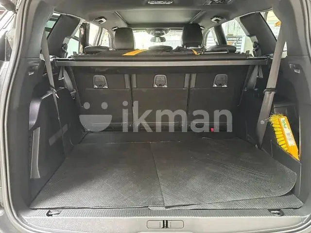 Peugeot 5008 2019 photo 3