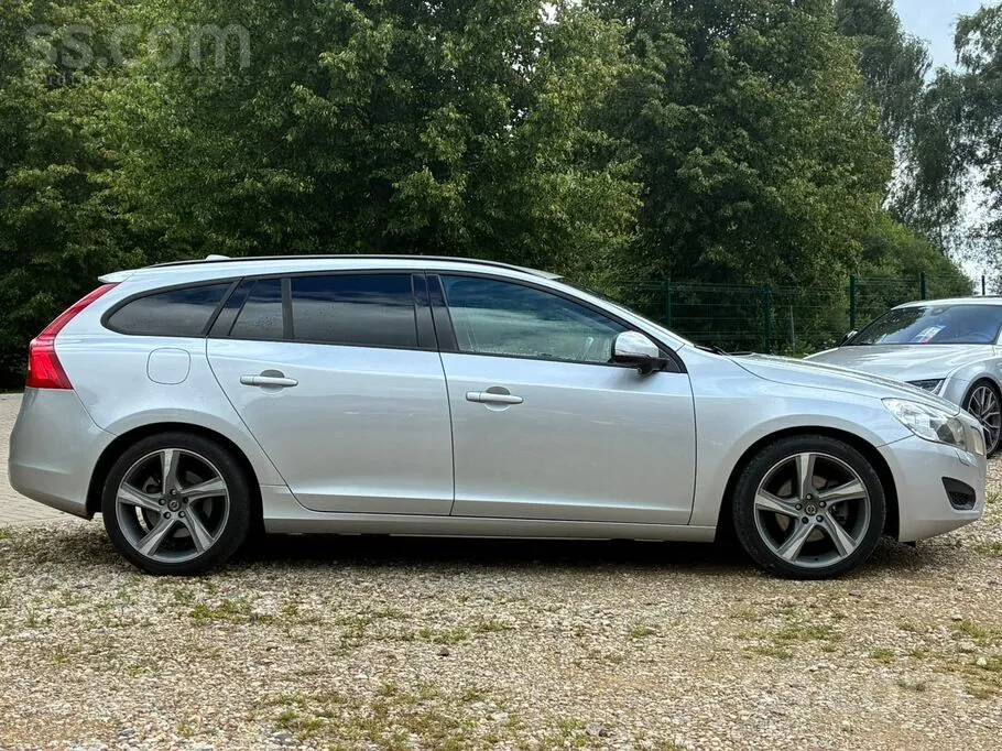 Volvo V60 2010 photo 5